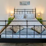 Apartment 4 *