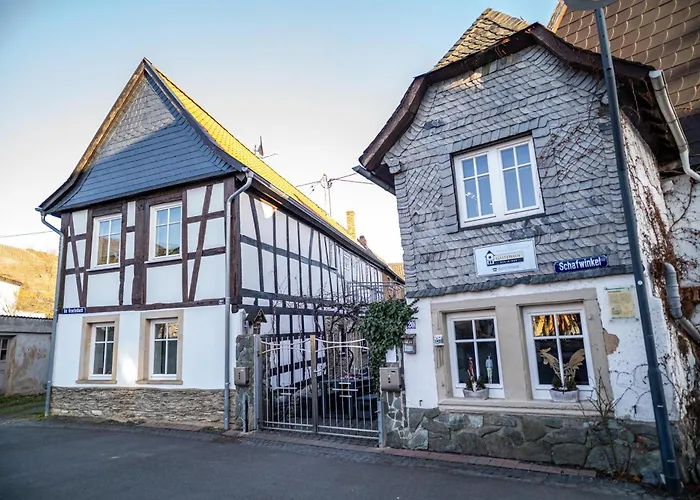 4 * Wallhausen (Rhineland-Palatinate)